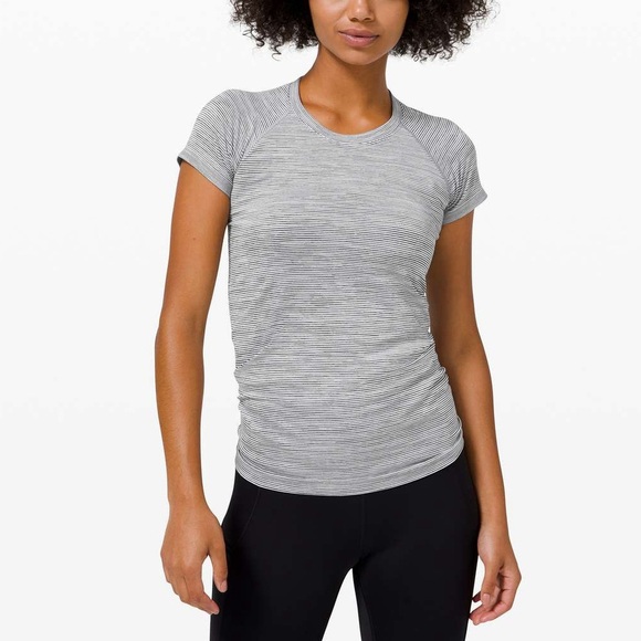 Lululemon Swiftly Tech Short Sleeve 2.0 Size 10 - Picture 1 of 7